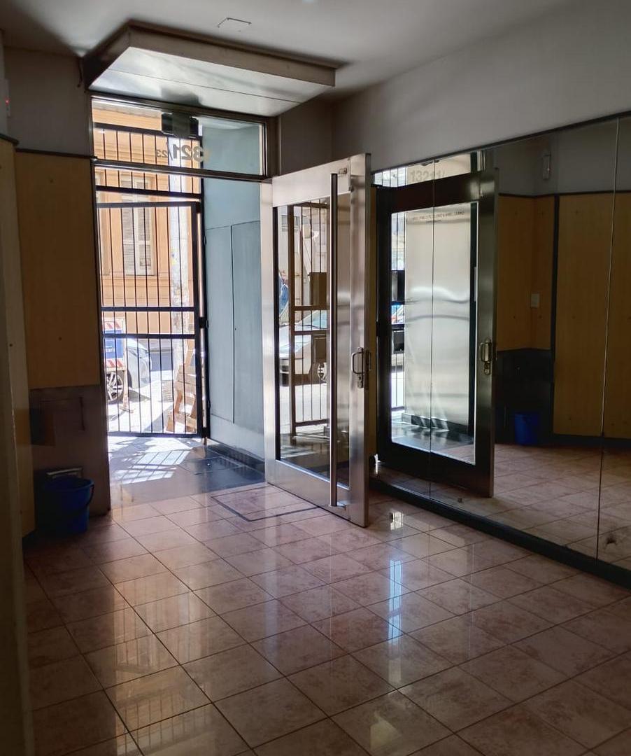 Mendoza 1300 Dpto Venta 1 Dorm Externo con Balcón Terraza