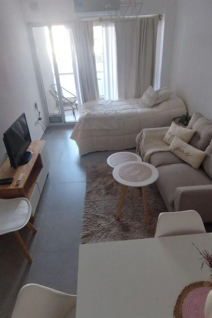 Alquiler Temporario Dpto Amoblado c/ Balcon. Barrio Martin 2