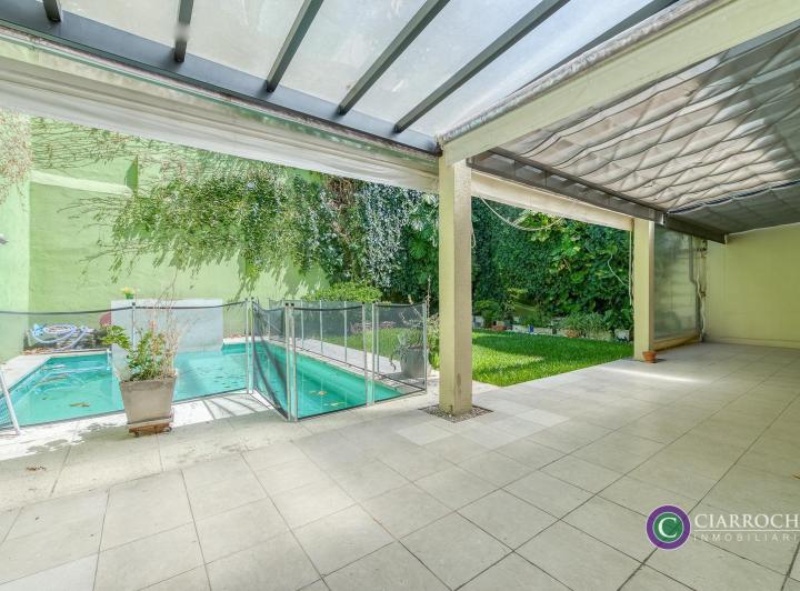 Excepcional CASA con PISCINA, JARDIN, TERRAZA Y GARAGE 5