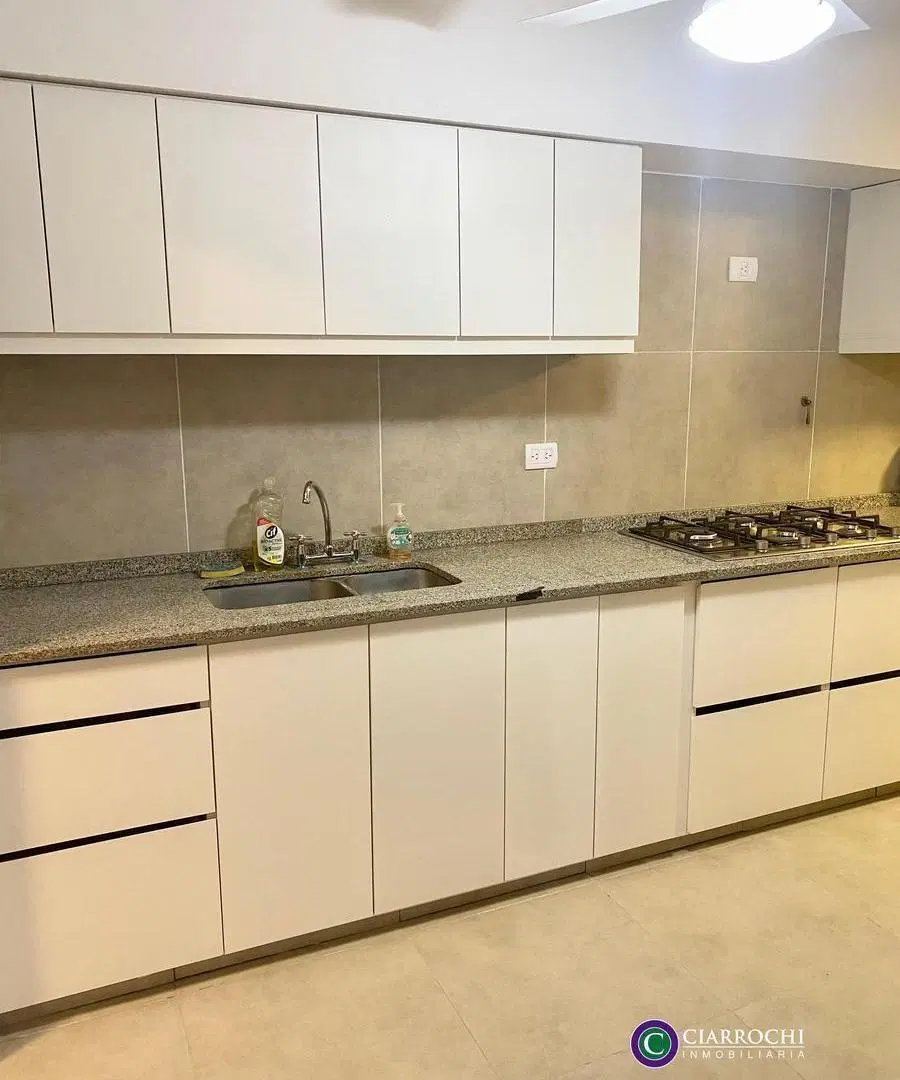 RECICLADO - Olleros y Villanueva - Piso de Categoría con Gran Balcón y 2 COCHERAS 5