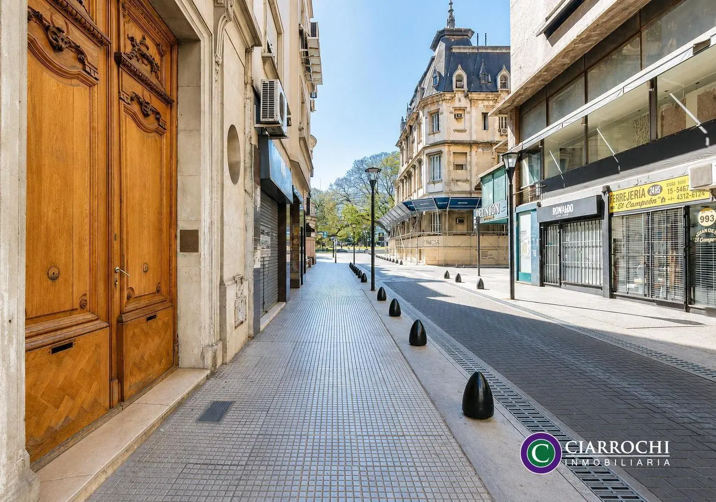 Oportunidad  -  Departamento de 2 amb. a una cuadra de Plaza San Martín y Palacio Paz 5