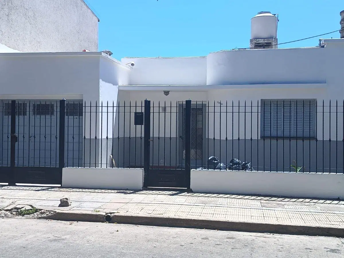 ALQUILO CASA 2 DORMITORIOS B MAURIZZI 2