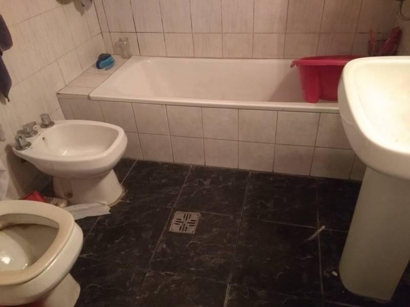Foto de Oportunidad: Dpto de 3 ambientes + 3 Locales a la venta en, imagen 2