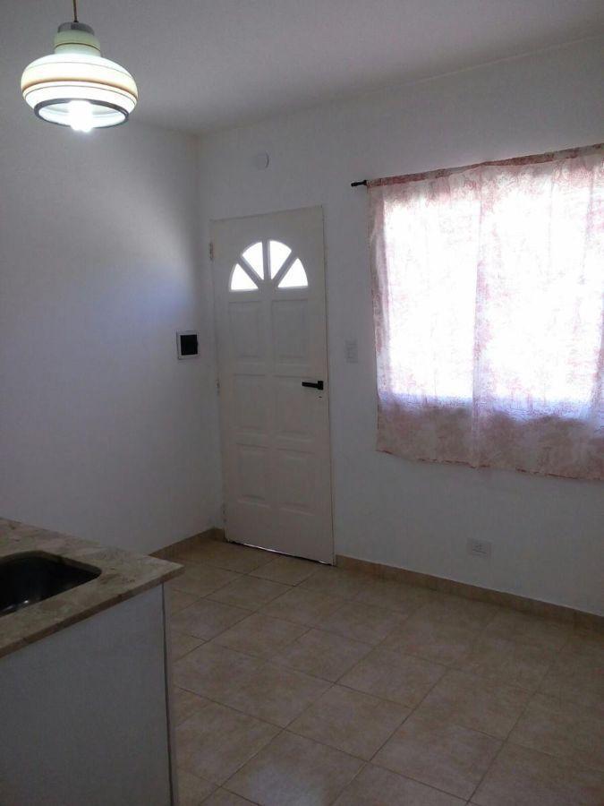 Venta en Block de 3 Dptos en Villa De Mayo