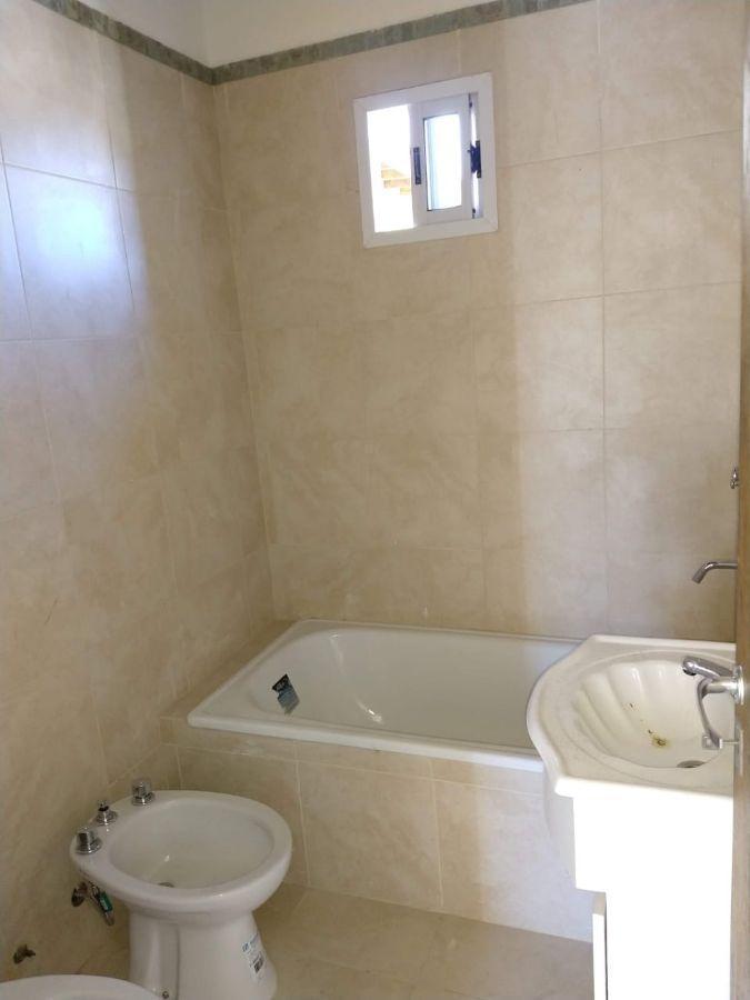 Se Vende Dpto de 3 Ambientes con Espacio Guarda Coche en San Miguel 2