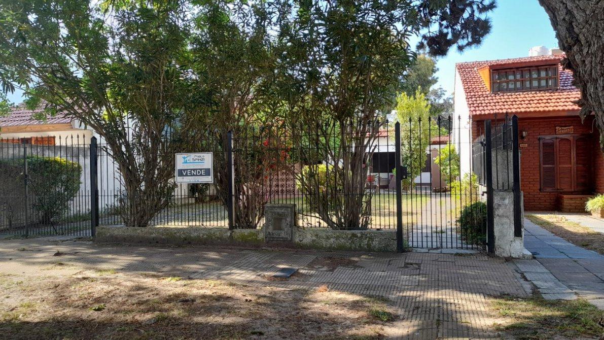 CASA A LA VENTA DEN 3 AMBIENTES EN SAN BERNARDO