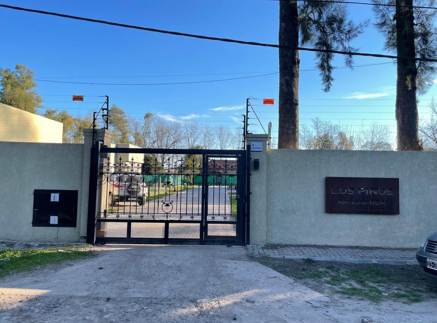 TERRENO A LA VENTA EN DEL VISO BARRIO CERRADO LOS PINOS I