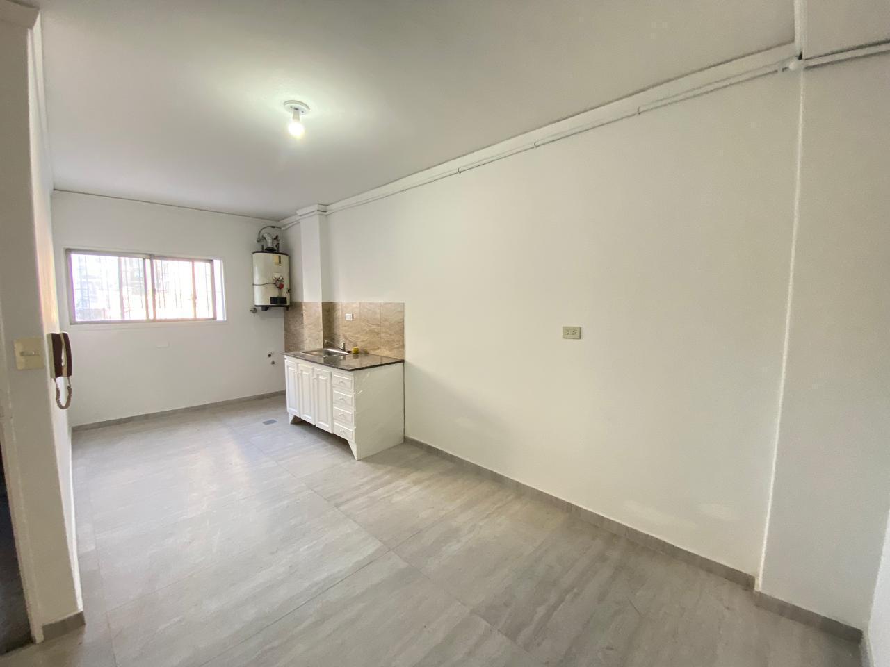 Foto de Departamento 2 ambientes en alquiler San Miguel Centro, imagen 2