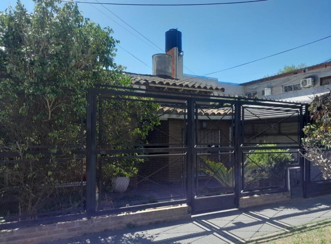 CASA EN VENTA DE 3 AMBIENTES EN SAN MIGUEL