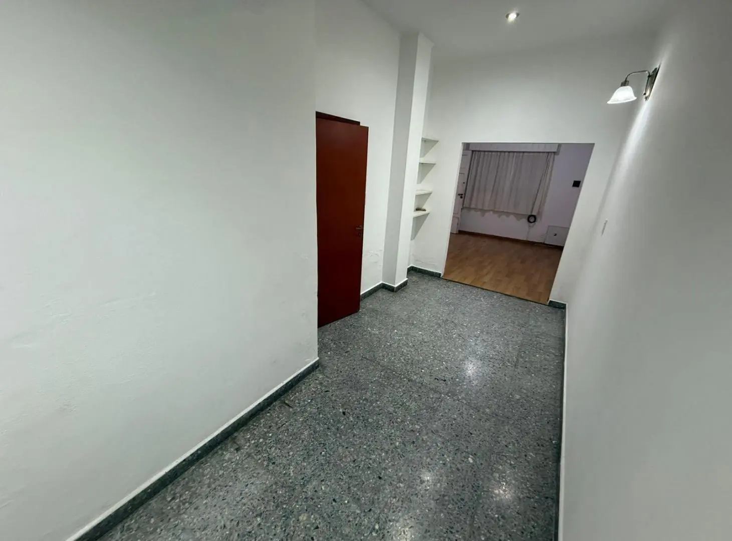 SE ALQUILA CASA PARA USO COMERCIAL O PROFESIONAL EN SAN MIGUEL 3