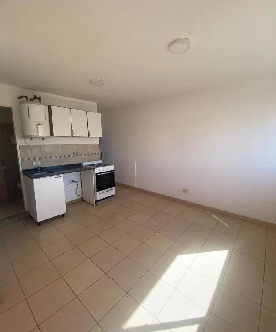Departamento 2 ambientes c/cochera alquiler 5