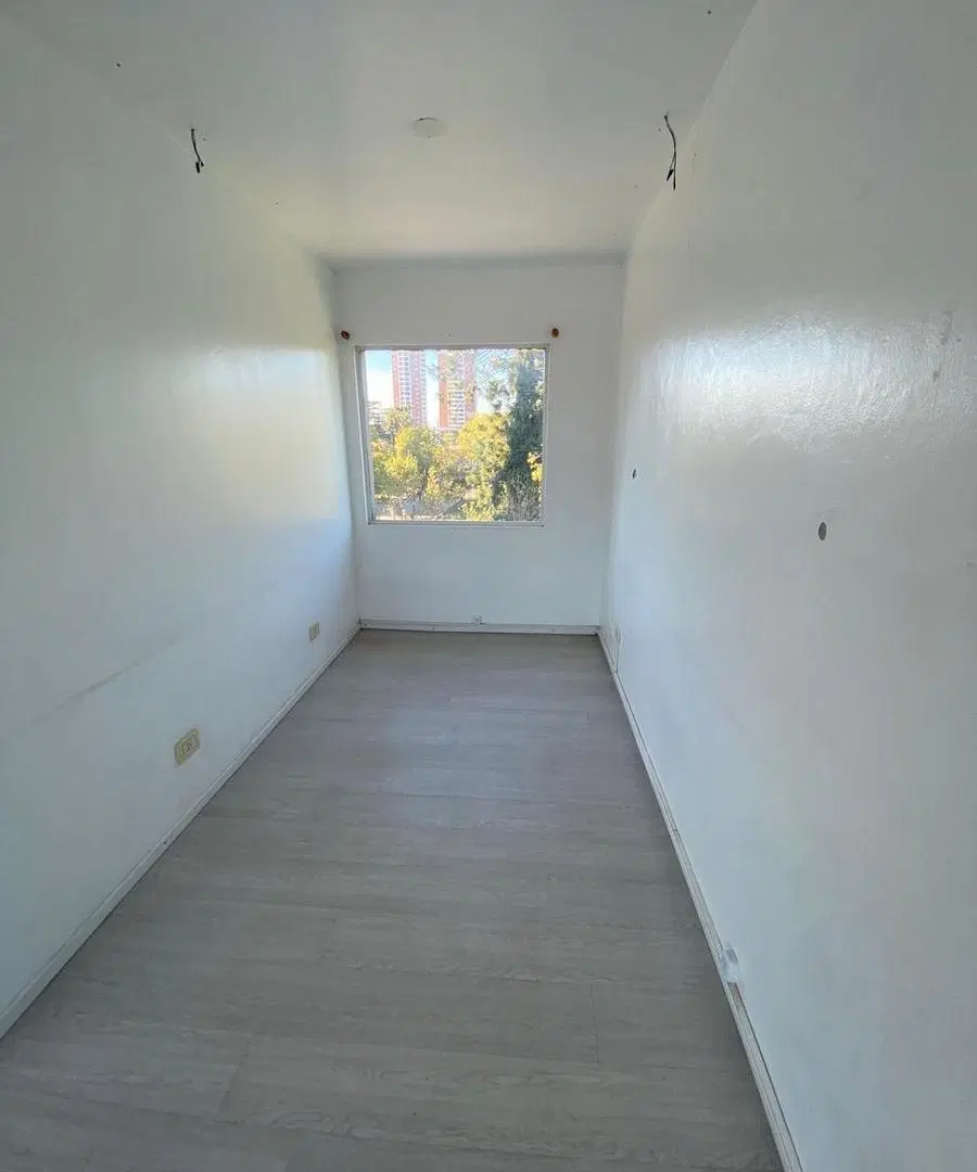 SE ALQUILA OFICINA COMERCIAL EN SAN MIGUEL 1