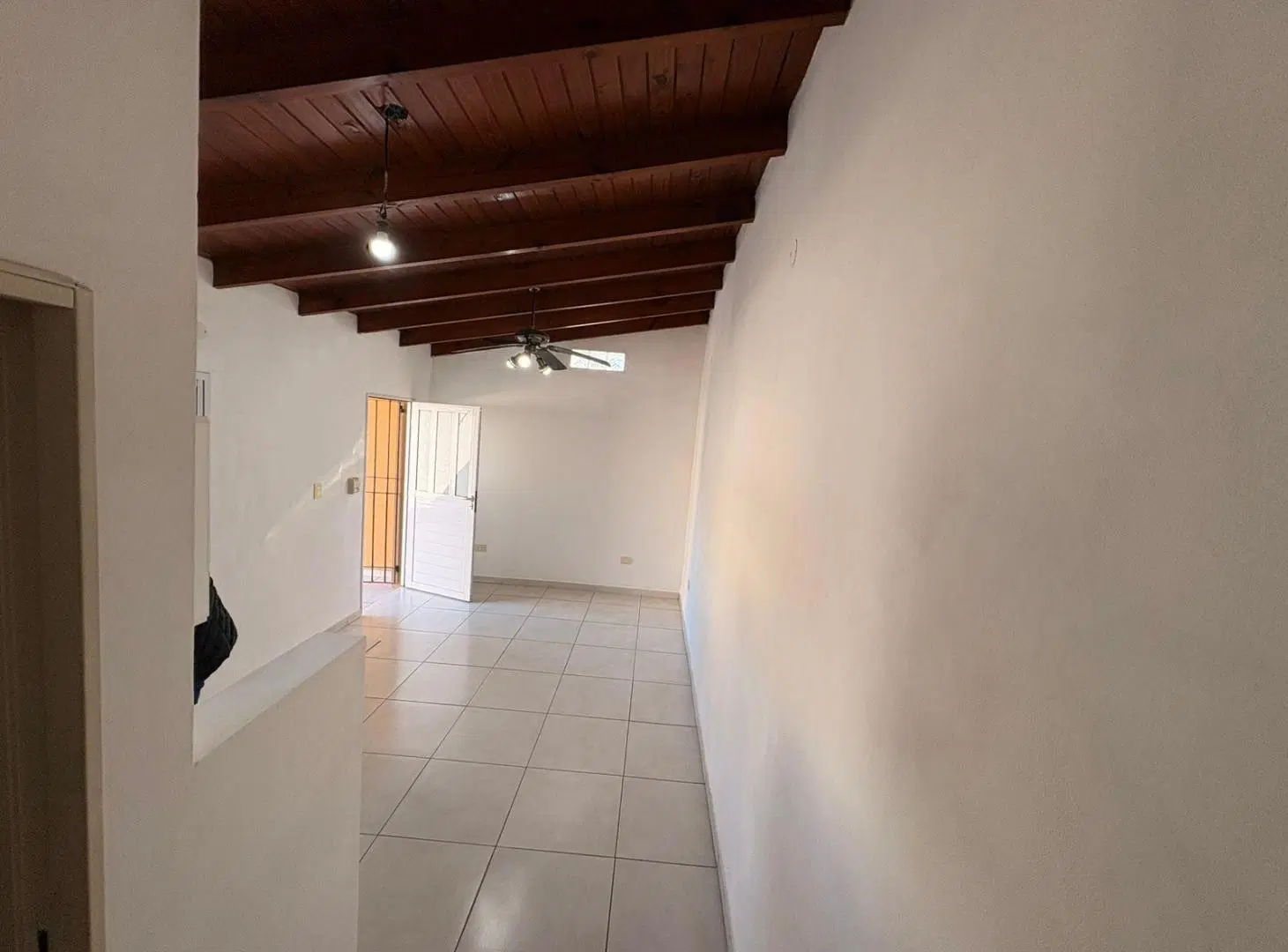 Departamento en Villa De Mayo 4