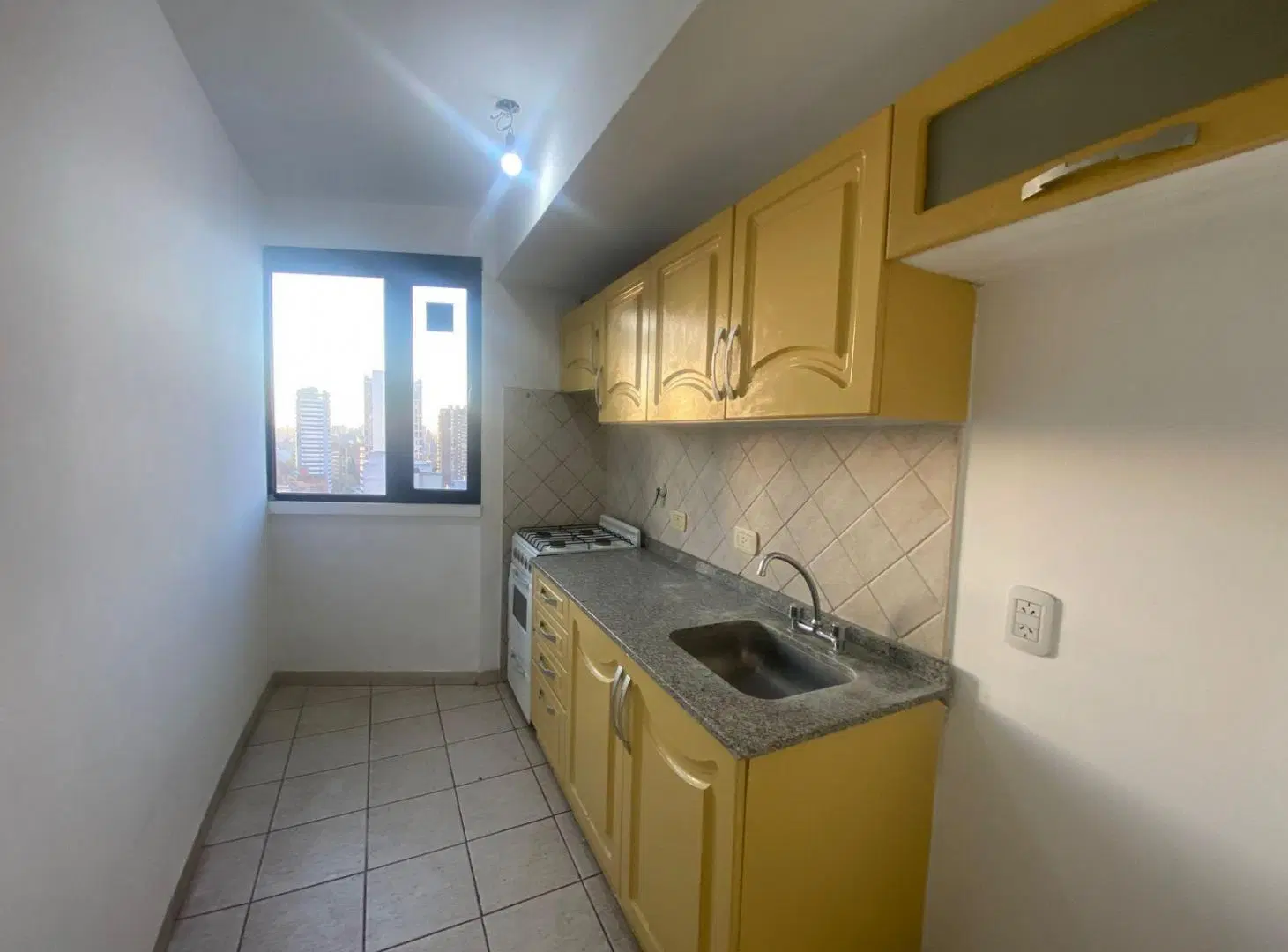 SE ALQUILA DEPTO DE 2 AMBIENTES EN EDIFICIO IBIZA III DE SAN MIGUEL 1