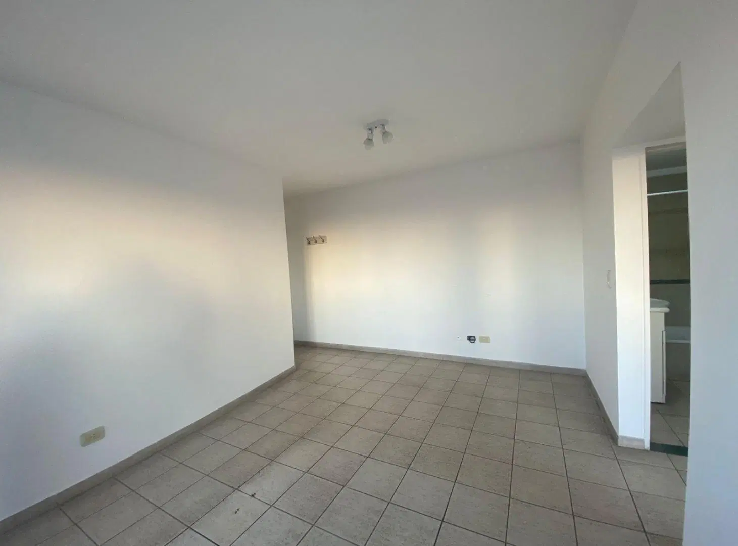 SE ALQUILA DEPTO DE 2 AMBIENTES EN EDIFICIO IBIZA III DE SAN MIGUEL 4
