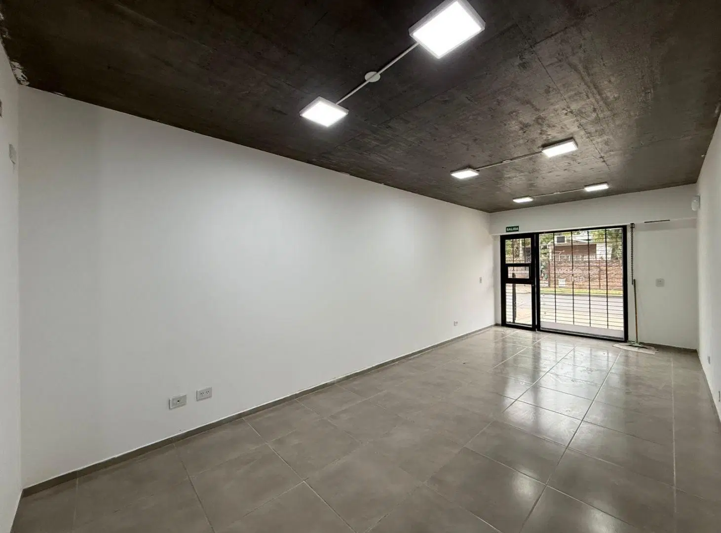 Local comercial en alquiler Los Polvorines 4