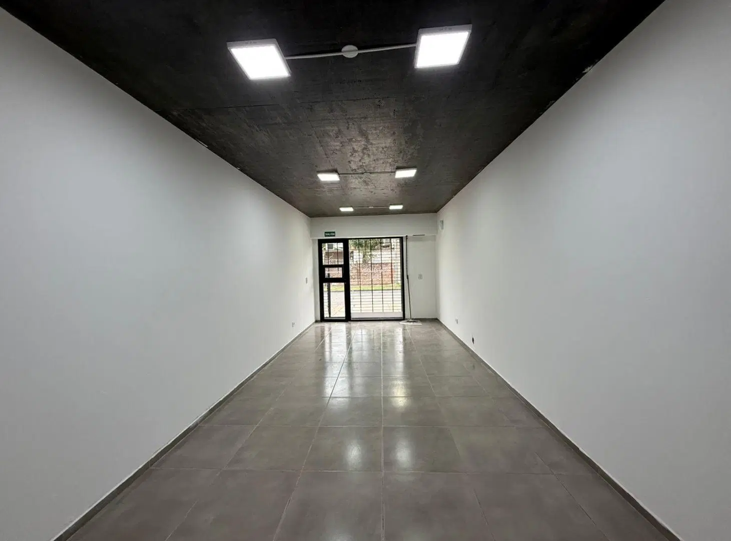 Local comercial en alquiler Los Polvorines 1
