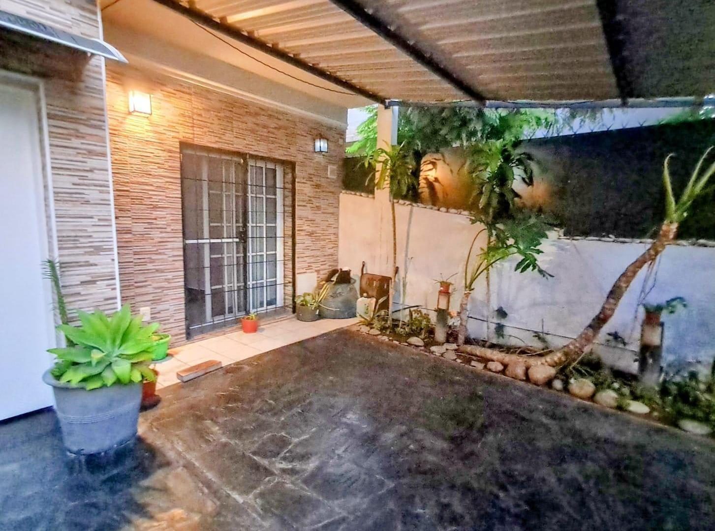 Foto de VENTA CASA 4 AMB - APTA CREDITO - SAN MIGUEL, imagen 1