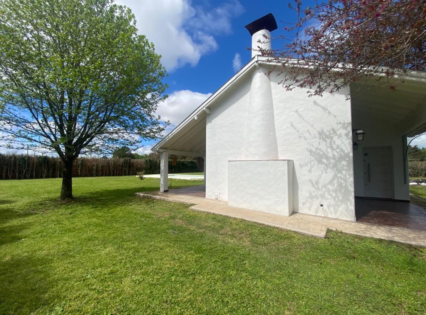 Foto de CASA QUINTA DE DOS PLANTAS A LA VENTA EN TOMAS JOFRE, imagen 5