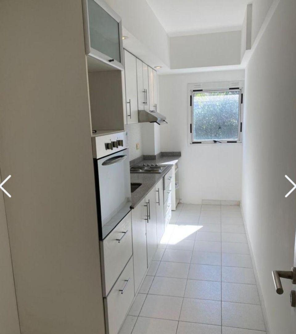 Foto de HERMOSO DEPARTAMENTO 3 AMBIENTES EN VENTA, imagen 2