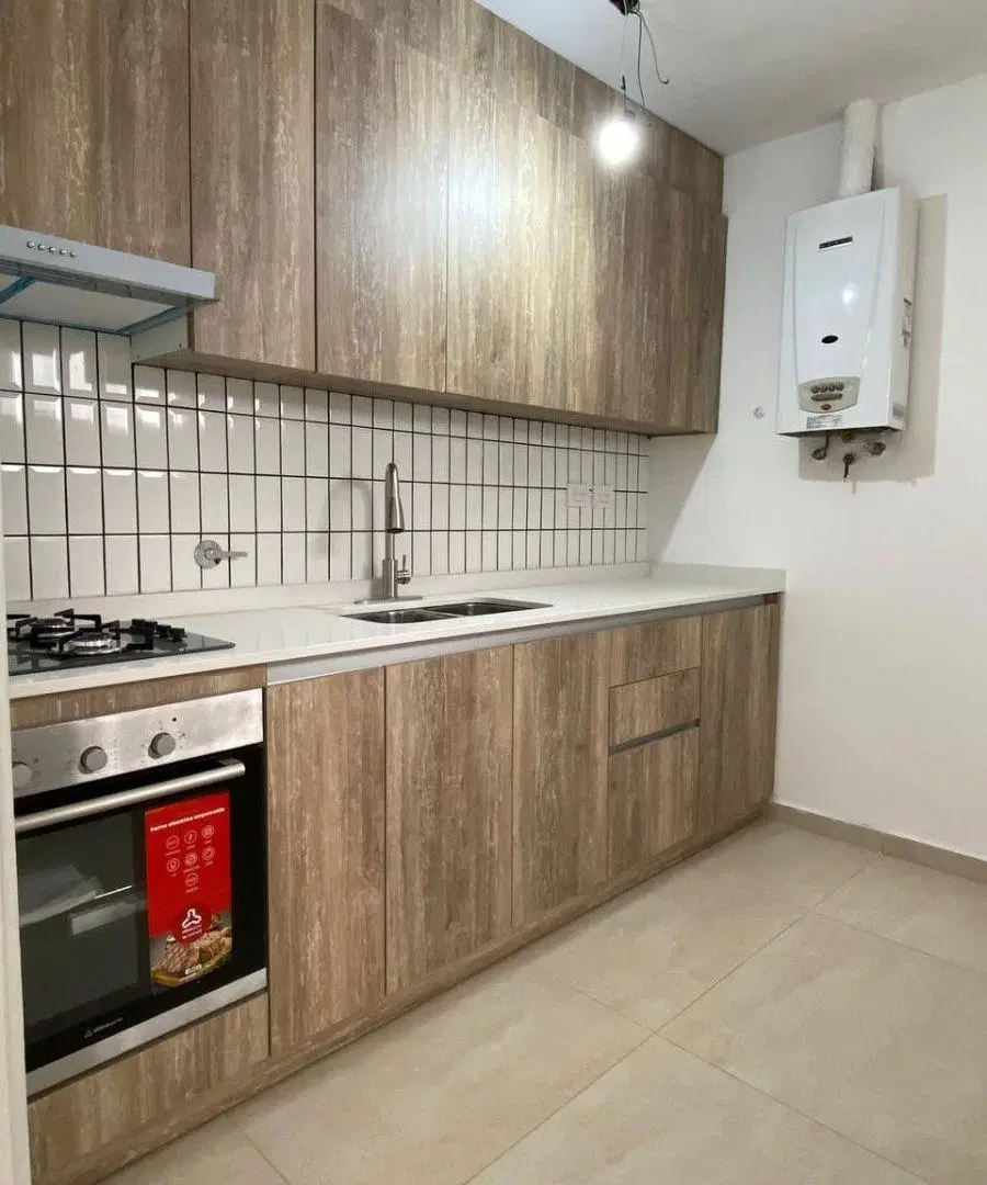OPORTUNIDAD PH 4 ambientes reciclado a nuevo, ubicado en el corazón de Acassuso. 3