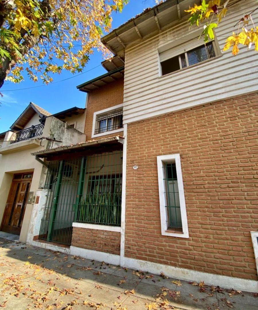 CASA EN LOTE PROPIO EN FLORIDA - VICENTE LOPEZ