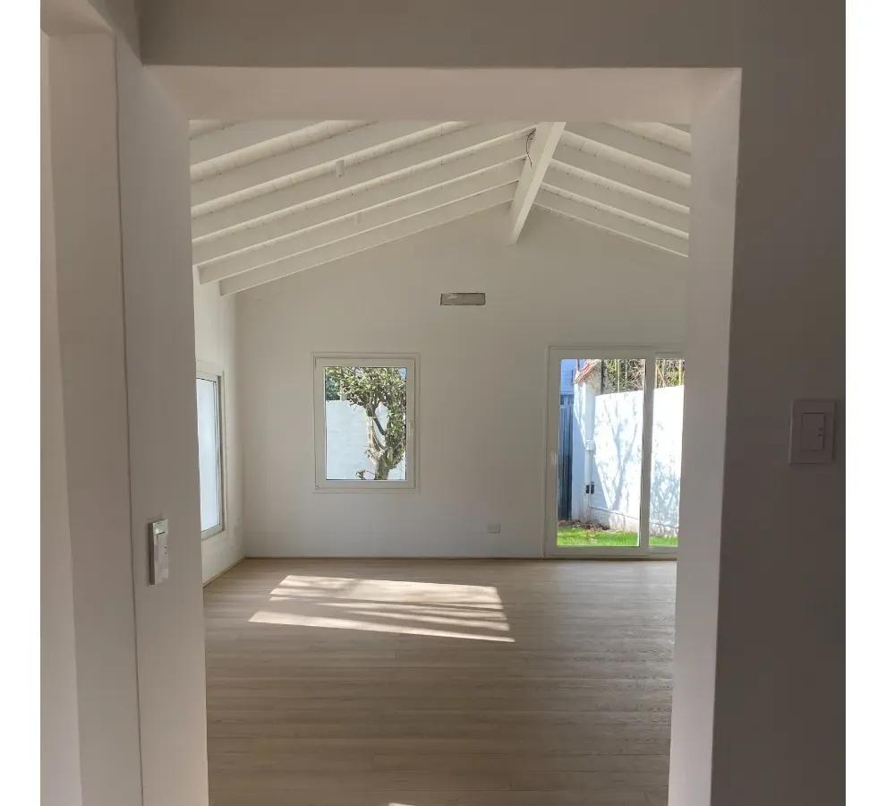 Foto de HERMOSA CASA RECICLADA EN SU TOTALIDAD, imagen 1