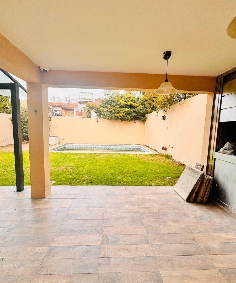 Foto de IMPECABLE CASA EN ALQUILER EN OLIVOS .-, imagen 5
