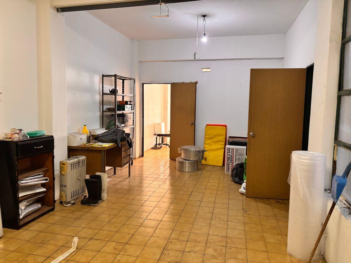 Foto de Oficina comercial de 85 m² en venta en Monserrat, imagen 2