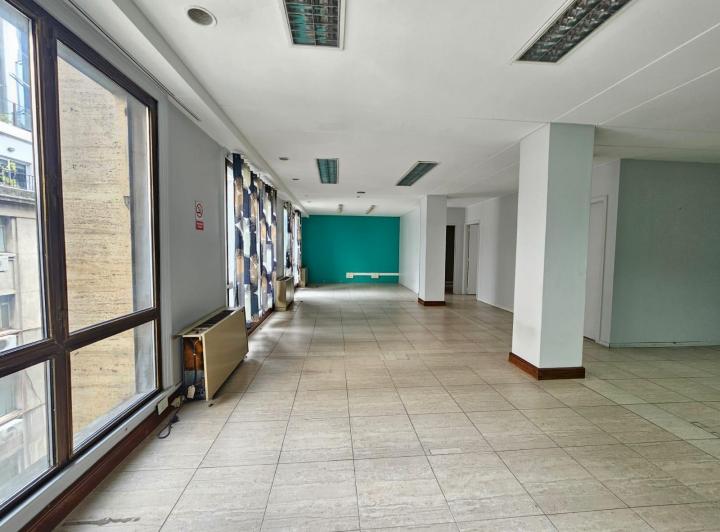 Oficina en  Alquiler 620m2 4