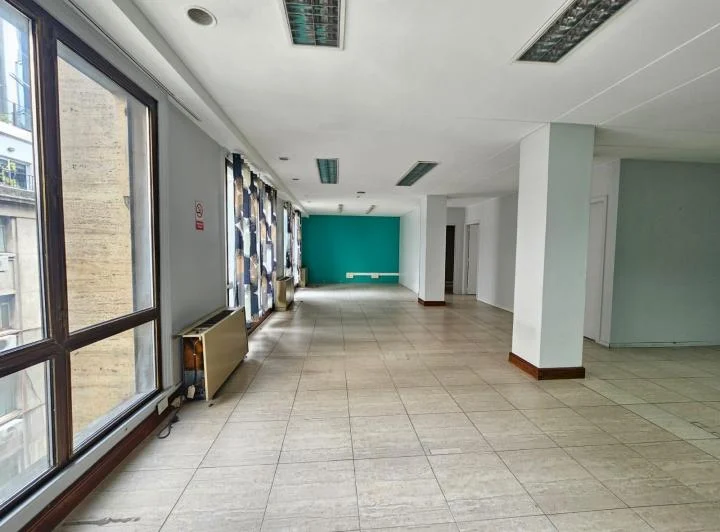 Oficina en  Alquiler 620m2 4
