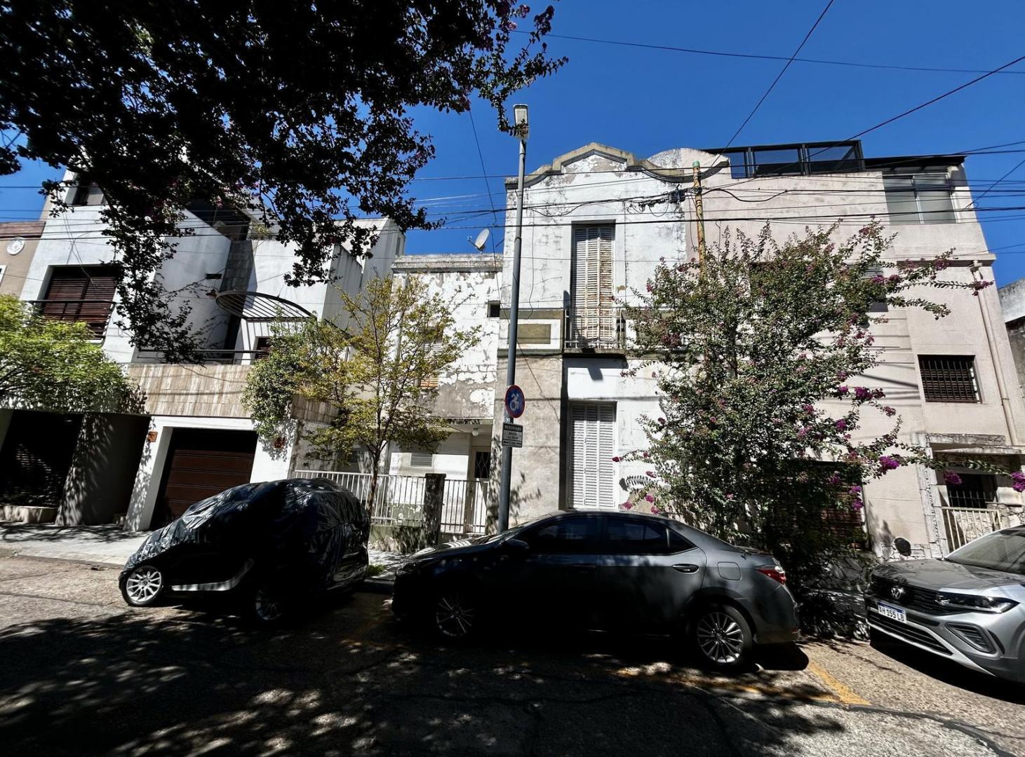 LINIERS - Casa sobre lote propio  - Las mil casitas