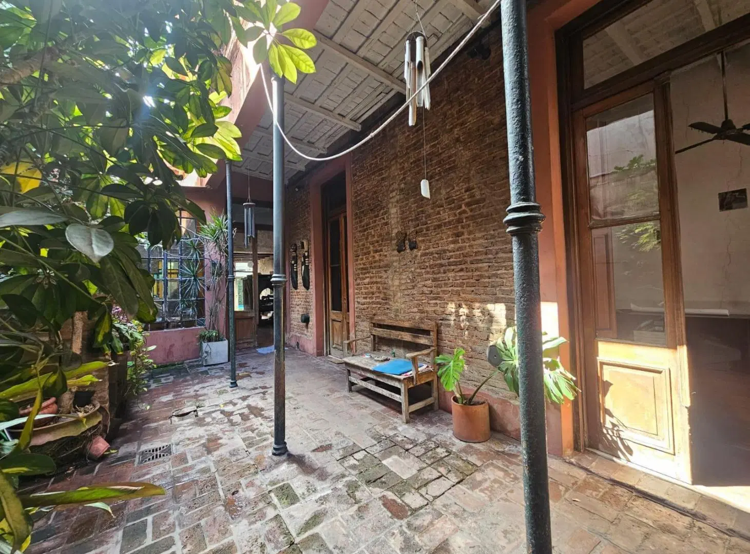 Casa en  Venta tipo chorizo lote 8.66 x 31m MONTE CASTRO ZONIFICACION USAM PERMUTA 8