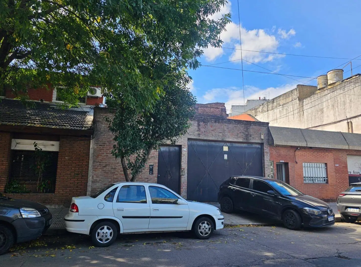 Casa en  Venta tipo chorizo lote 8.66 x 31m MONTE CASTRO ZONIFICACION USAM PERMUTA 2