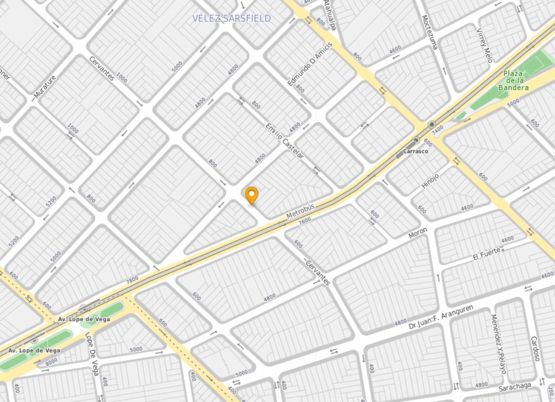 Casa en  Venta tipo chorizo lote 8.66 x 31m MONTE CASTRO ZONIFICACION USAM PERMUTA