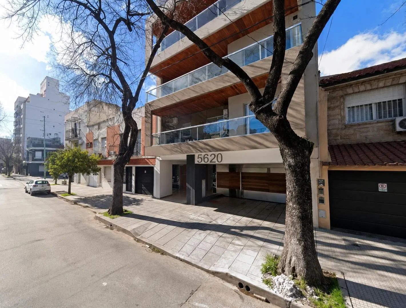 Departamento en Mataderos - MONOAMBIENTE amplio con balcón terraza, en primer piso  al contrafrente 2