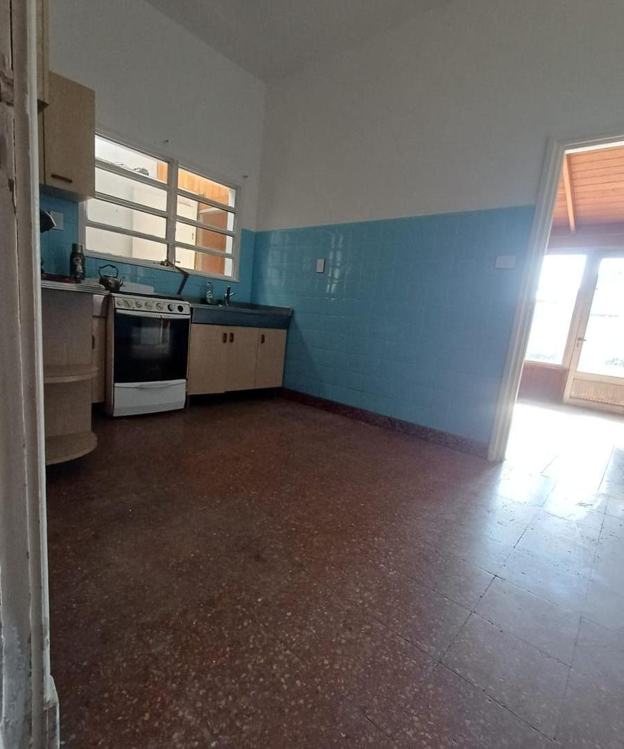Foto de Casa en Venta de 4 amb, con cochera y parque, imagen 4