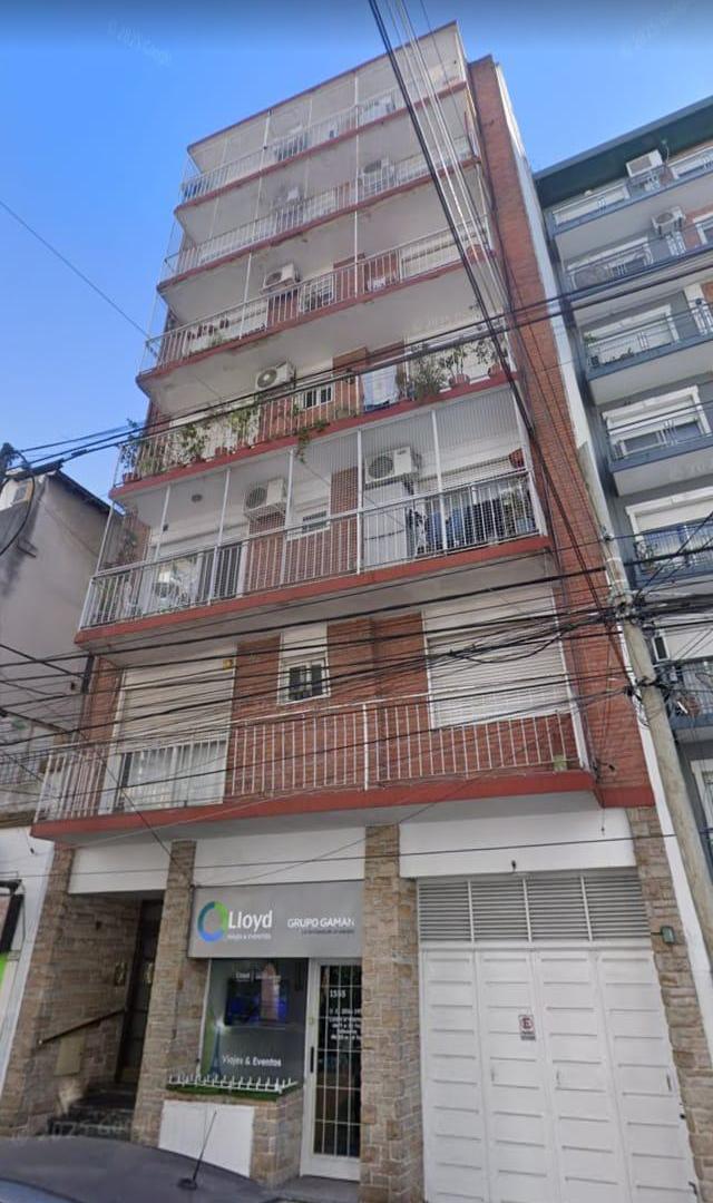 Foto de VENTA DEPTO. 4 AMB. EN OLIVOS, BALCON Y DOS COCHERAS, imagen 1