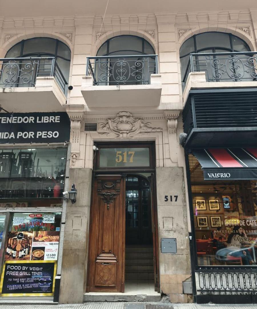 Foto de VENTA DEPARTAMENTO SEMIPISO ESTILO FRANCES 6 AMB. MICROCENTRO, imagen 1