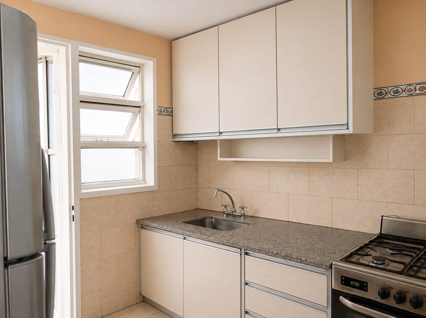 Foto de Departamento en Azul 4 AMB. IMPECABLE, imagen 3
