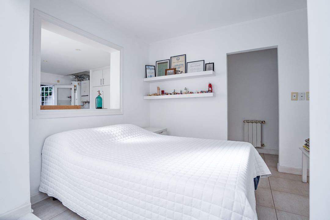 Venta Casa PH Guemes 4