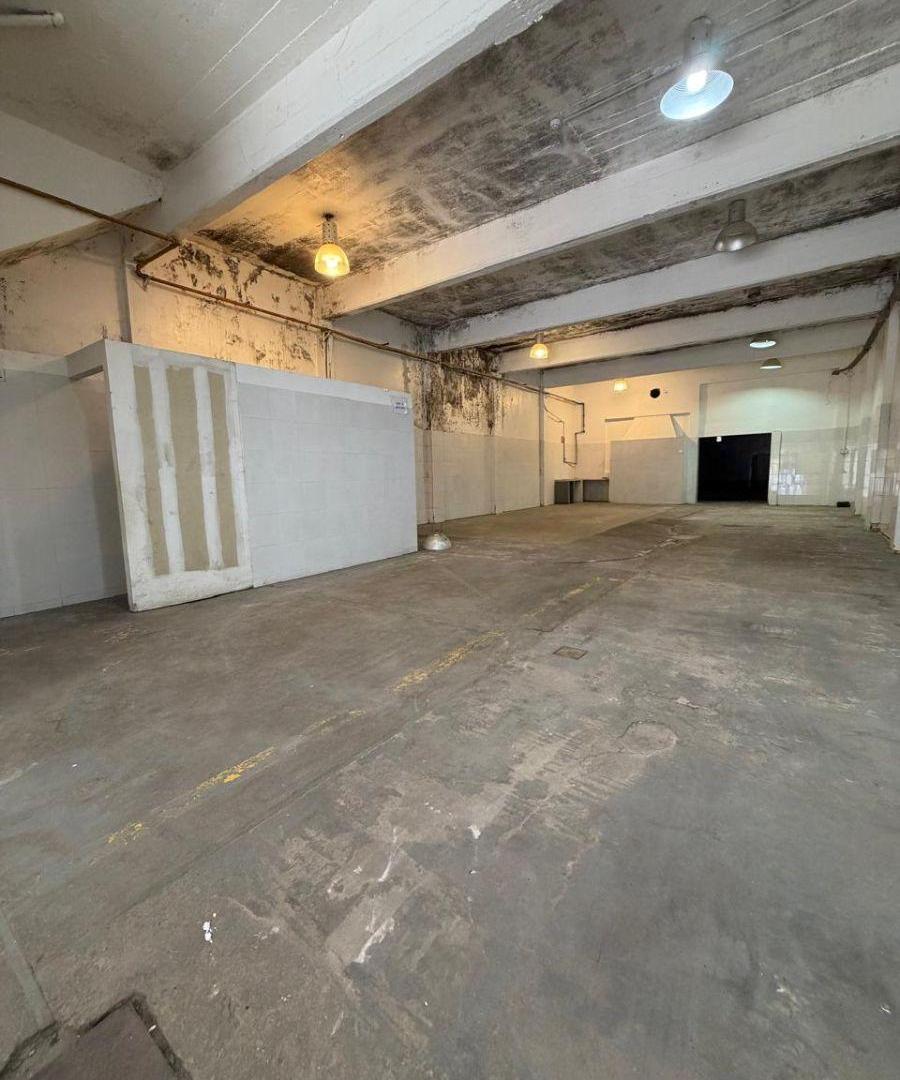 Foto de Galpón de 372 m² + vivienda y oficina | 580 m² totales |, imagen 3