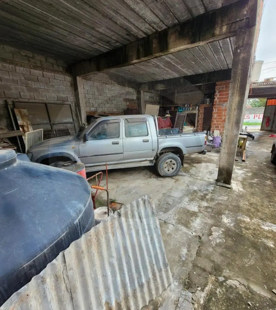 Edificio Comercial en  Punta Lara 4