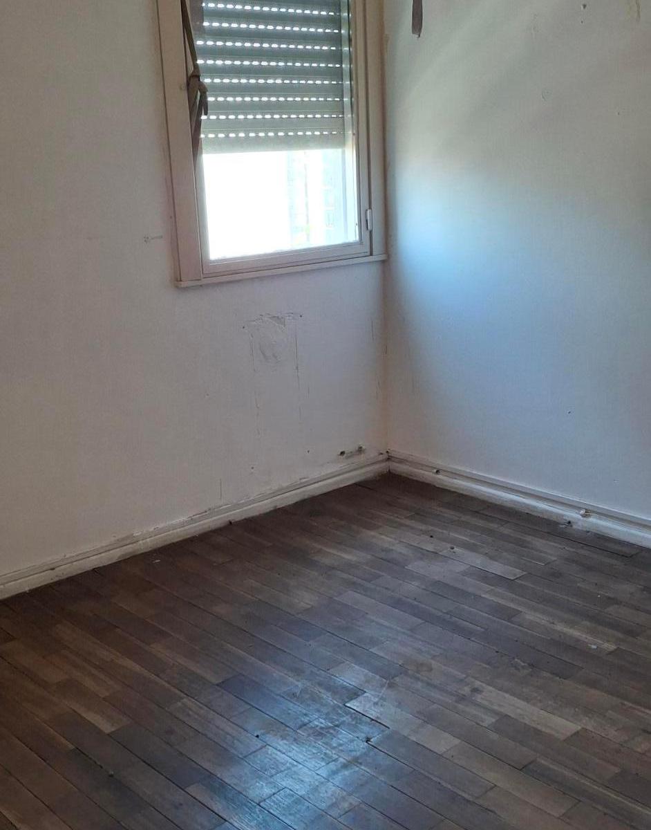 Departamento 4 Ambientes Centro Lomas, oportunidad! Retasado! 4