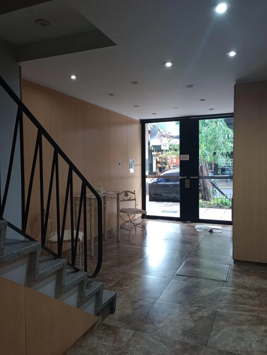 DEPARTAMENTO 2 AMBIENTES EN LOMITAS , OPORTUNIDAD ! V/D