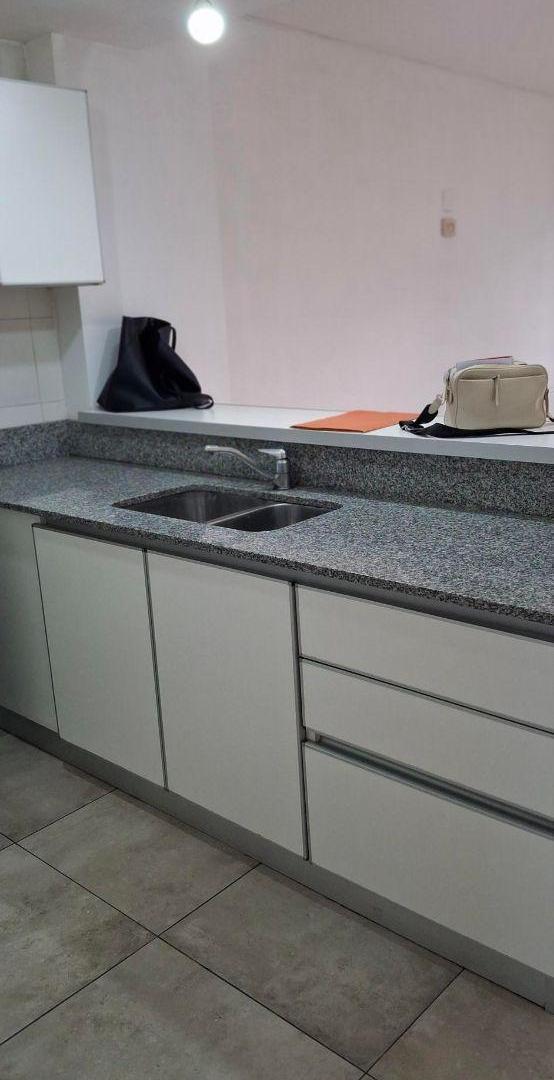Foto de DEPARTAMENTO 3 AMBIENTES A PASOS ESTACION ESCALADA Y AV. YRIGOYEN, imagen 4