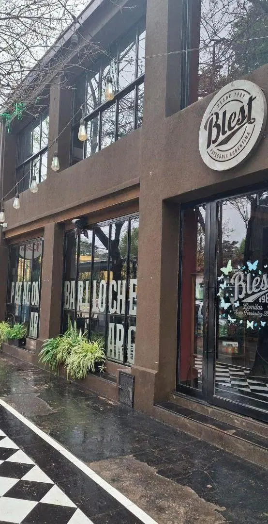 LOCAL RESTO/BAR EN POLO GASTRONOMICO DE LOMITAS 1