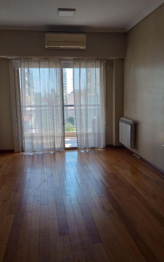 Foto de DEPARTAMENTO 3 AMBIENTE CON COCHERA Y BAULERA CENTRO DE LOMAS, imagen 3
