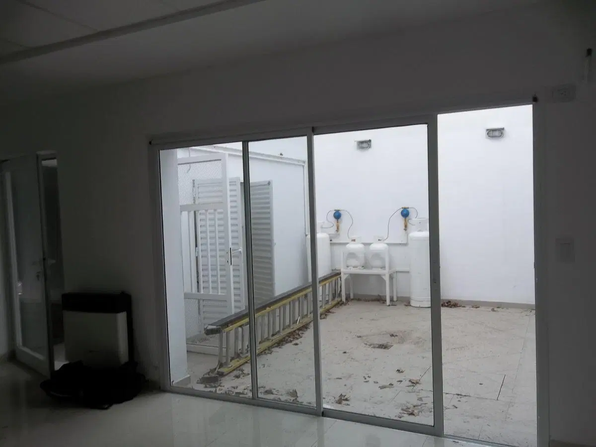 Casa - 2 dormitorios - Barrio Parque 1