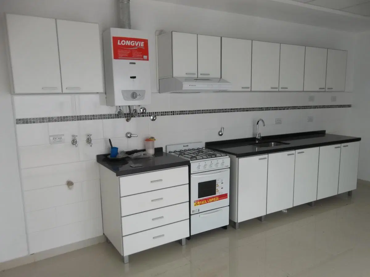 Casa - 2 dormitorios - Barrio Parque 2